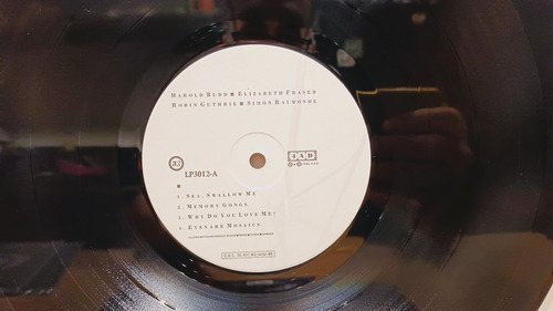 Harold Budd, Elizabeth Fraser E Mais The Moon The Melodies (Usado)