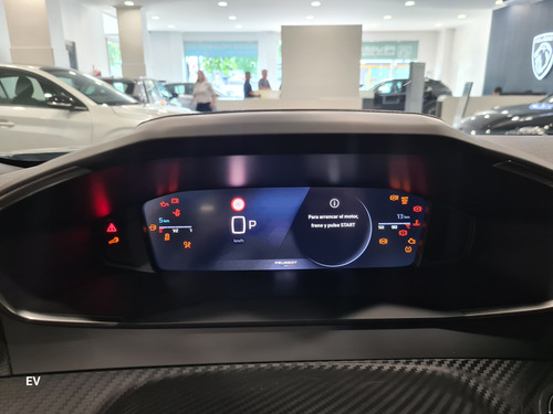 Peugeot 2008 1.0T Allure