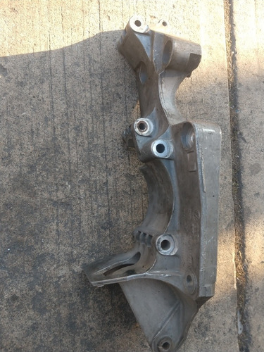 Base De Alternador Y Compresor Jetta A4 - Clasico Motor 2.0 (Usado)