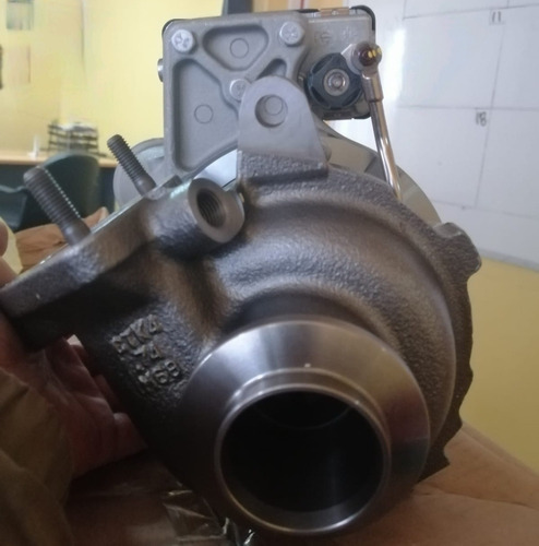 Imagen 2 de 4 de Turbo Kia Korando 2014