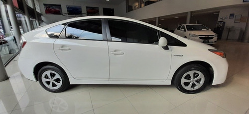 Imagen 4 de 14 de Toyota Prius 2015 1.8 Base Mt
