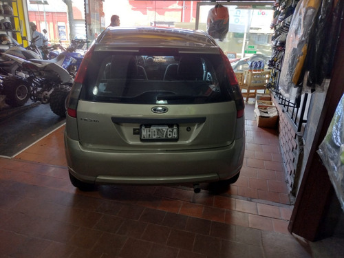 Ford fiesta ambiente plus mp3 ambiente plus