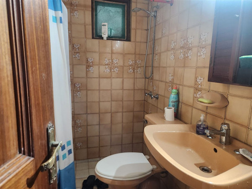 Casa En Venta De 9 Dorm. En Concepción