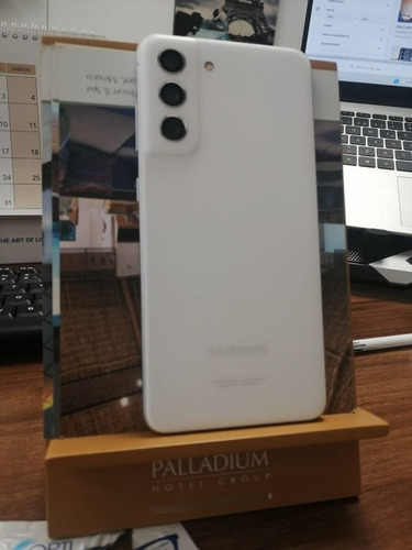 Samsung Galaxy S21 Fe 5g 128 Gb 6 Ram Blanco (Usado)