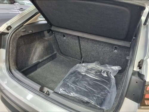 Imagen 18 de 18 de Volkswagen Nivus Trendline 1.0 170tsi