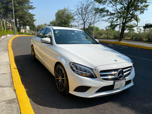 Mercedes-benz C200 Sport Hybrid.