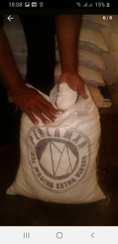 Imagen 1 de 5 de Sal Industrial Blanca Libre De Yodo X Sacos De 25 Kilos,