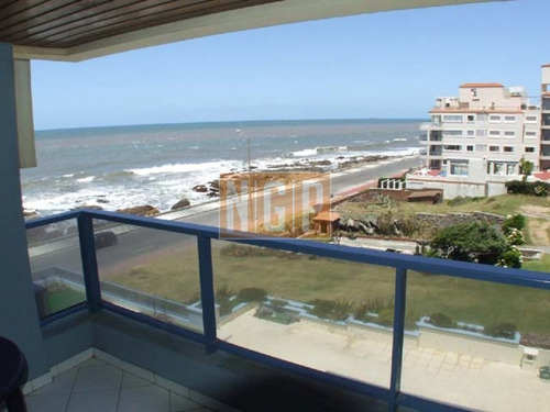 Apartamento En Peninsula, 2 Dormitorios -ref:1798