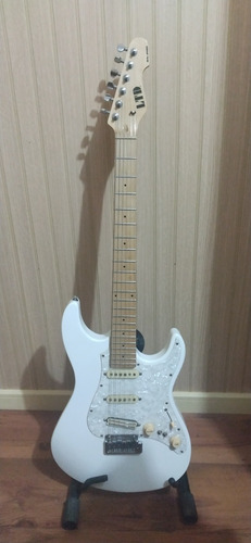 Guitarra Ltd Sn-200