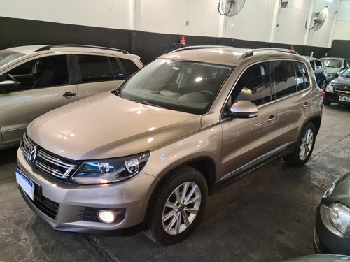 Volkswagen Tiguan 2.0 Sport & Style Tsi 200cv 2014