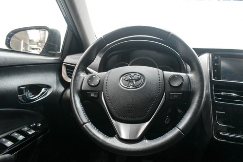 Toyota Yaris 1.5 107cv Xls Sedan