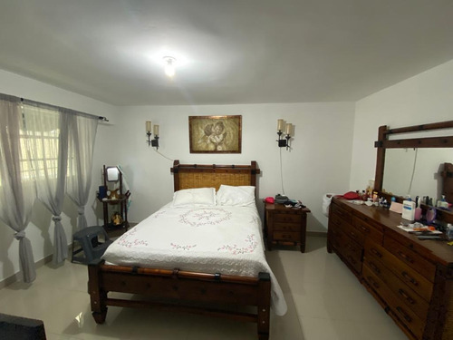 Imagen 13 de 26 de Vendo Apartamento 3er Nivel En El Ensanche Ozama