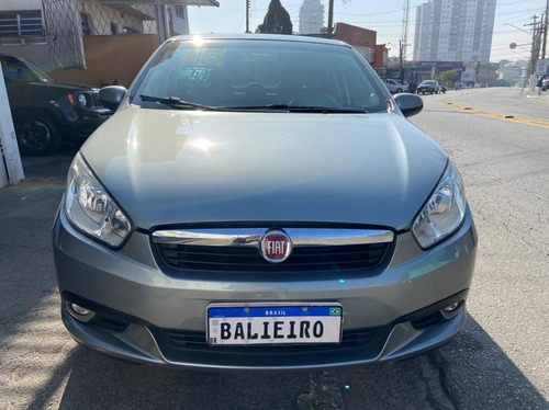 Imagem 2 de 10 de Fiat Grand Siena 1.6 Essence