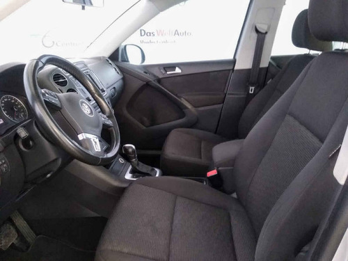 Imagen 13 de 14 de Volkswagen Tiguan 2016 5p Sport&style L4/1.4/t Aut