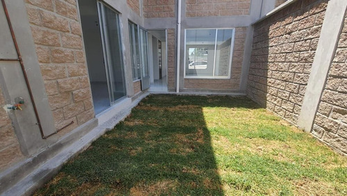 Casa Nueva En Renta En Una Privada De Toluca Con Jardin