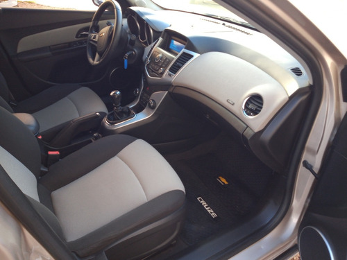 Chevrolet Cruze 1.8 Lt Mt 4 p
