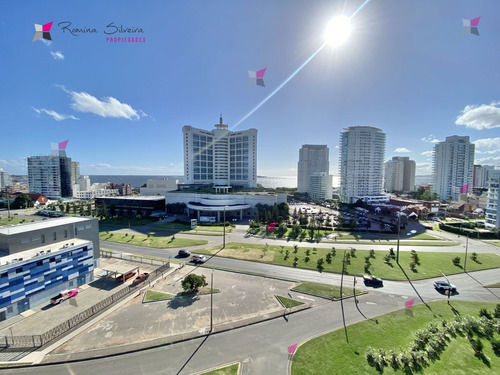 Imagen 6 de 18 de Alquiler De Apartamento De 3 Dormitorios En Mansa Punta Del Este