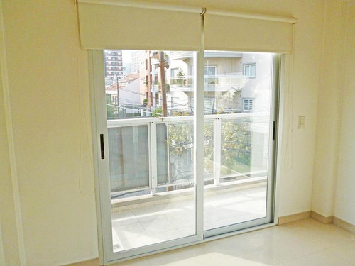 Imagen 4 de 12 de Moderno 2amb Al Frente Con Balcon Y Cochera- Se Acepta Pesos Ó Financiacion Hasta 50%. Oportunidad De Compra!!!