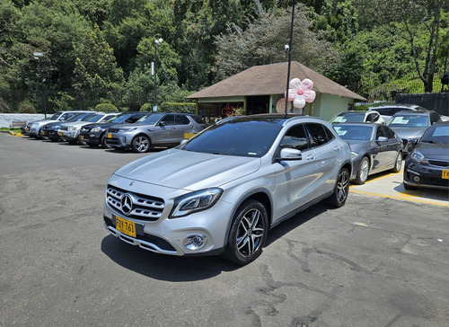 Mercedes-Benz Clase GLA 1.6 Urban Plus