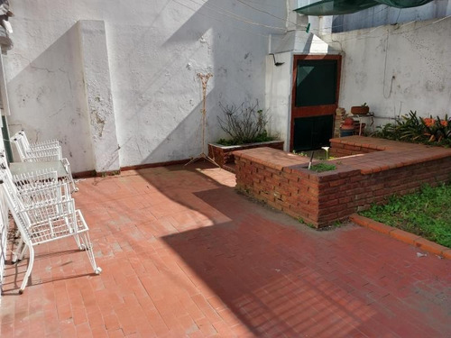 Imagen 15 de 16 de Venta Casa/ph 2 Dormitorios Y Cochera En 16 E/ 39 Y 40- La Plata