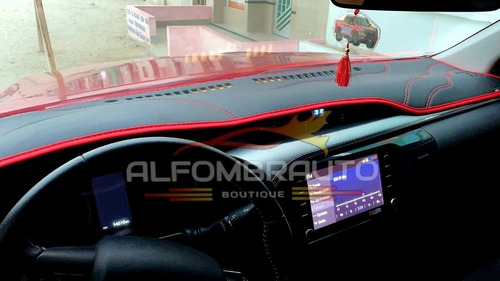 Tapete Protector De Tablero Exclusivo Toyota Hilux 2018-2021