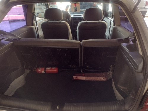 Imagen 12 de 15 de Chevrolet Corsa 2010 1.4 Classic