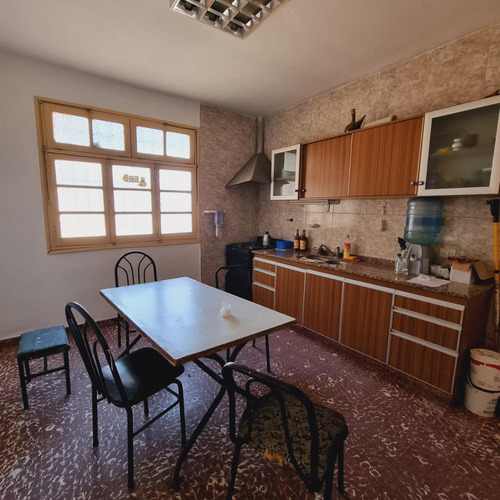 Venta Casa 3 Dormitorios Local Comercial. San Luis. J. G. Funes N°732