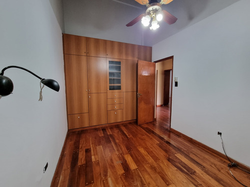 Venta Casa 3 Dormitorios Barrio Parque Con Cochera
