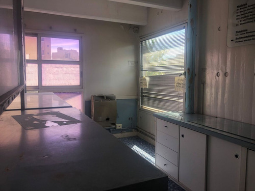Consultorio U Oficina En Venta A Mts Est. Lanús