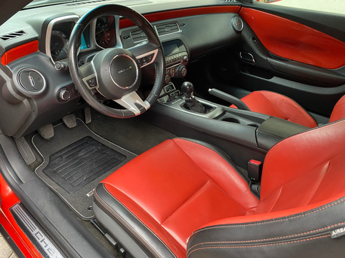 Chevrolet Camaro SS V8 STD
