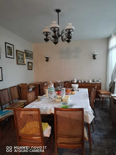Se Vende Casa En Ñuñoa De 210m2,4d,3b,2e (101315)