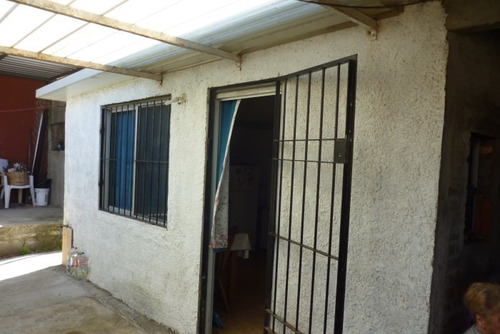 Venta Casa De 2 Dorm + Apto Sobre Rambla
