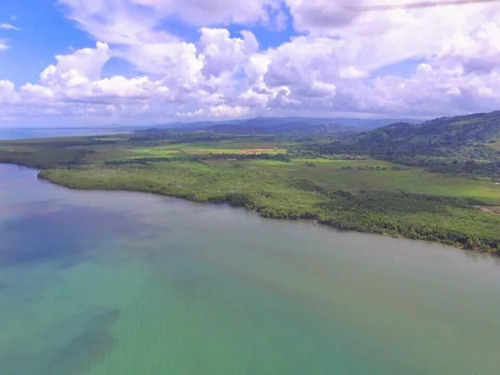 Vendo Terreno De 4,000,000 Mt2 En Pedernales En 1ra Línea En Playa, República Dominicana