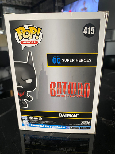 Funko Pop! Batman Beyond Funko Shop #415 Caja Dañada (Reacondicionado)