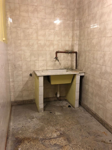 Imagen 13 de 25 de Local En Venta En Lomas De Zamora, G.b.a. Zona Sur, Argentina