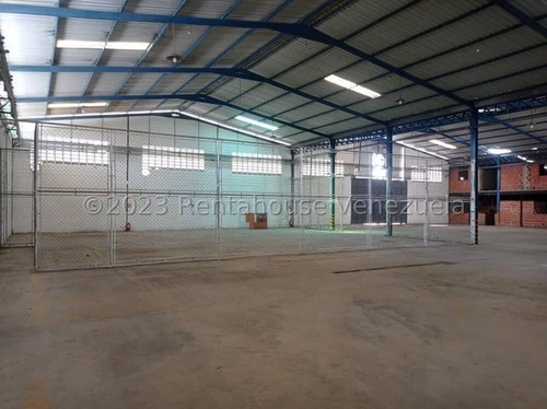 Vgalpon En Venta En La Floresta Guacara Mm Carabobo Listo Para Emprender Cuenta Con Planta Electrica Y Tanque Subterraneo