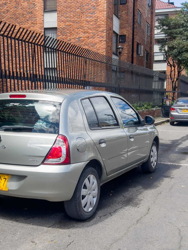 Imagen 3 de 15 de Renault Clio 2016 1.2 Style U