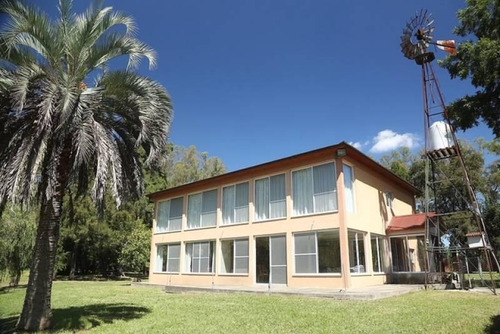 Casa Quinta En Venta Ubicado En Pilar, G.b.a. Zona Norte