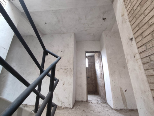 3 Twonhouses En Venta En Obra Gris En Las Mayas El Limón 25-14388 Mfc