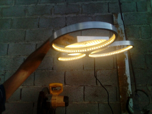 Lampara De Techo Circular Planet Venezzi Luz Led