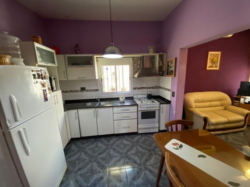 Imagen 4 de 17 de Muy Linda Casa 3 Ambientes En Zona Residencial
