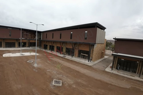 Local En Renta De 75.60 M2 En $29,106 En Plaza Pastizal En La Unión Ganadera De Chihuahua Km 8.5...