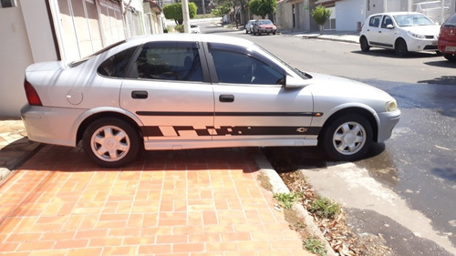 Chevrolet Vectra 2001 2.2 Gls 4p