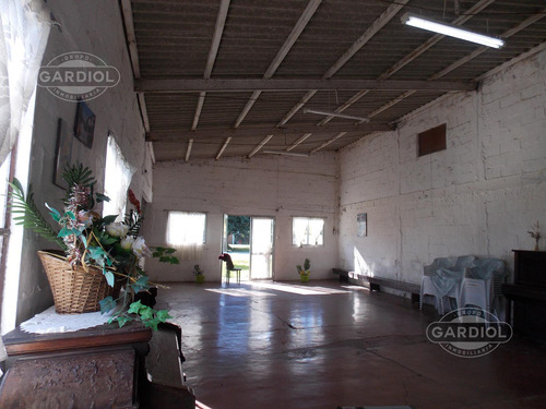 Venta De Galpón En La Estanzuela. Colonia