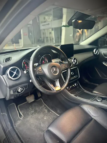 Mercedes-Benz Clase GLA 1.6 GLA200 Urban