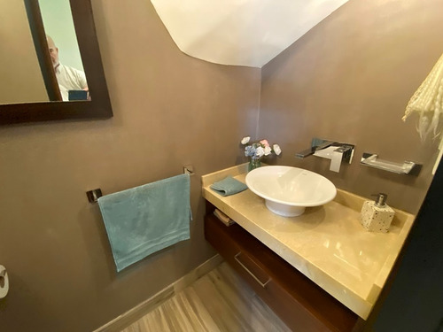 Casa En Venta :: Altos Del Sol :: 5 Ambientes