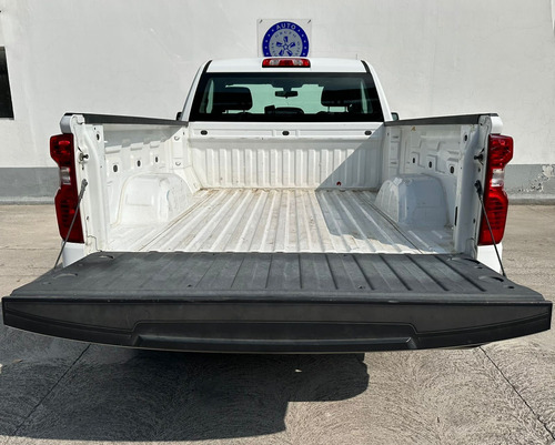 Chevrolet Silverado 4.3 V6 1500 WT Cabina Regular 4x2 At