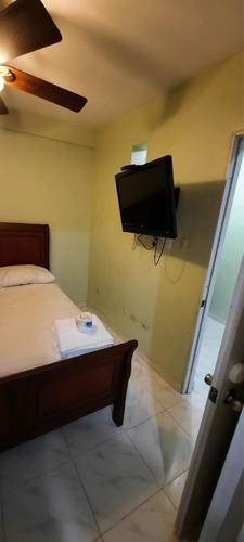 Gazcue, Alquilo Apartamento Amueblado De 1 Habitación, Unibe