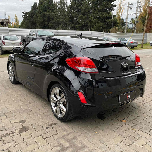 Imagen 5 de 15 de Hyundai Veloster 1.6 6at 130cv 2016