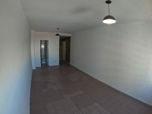 Imagen 5 de 11 de Departamento En Venta En Ramos Mejia